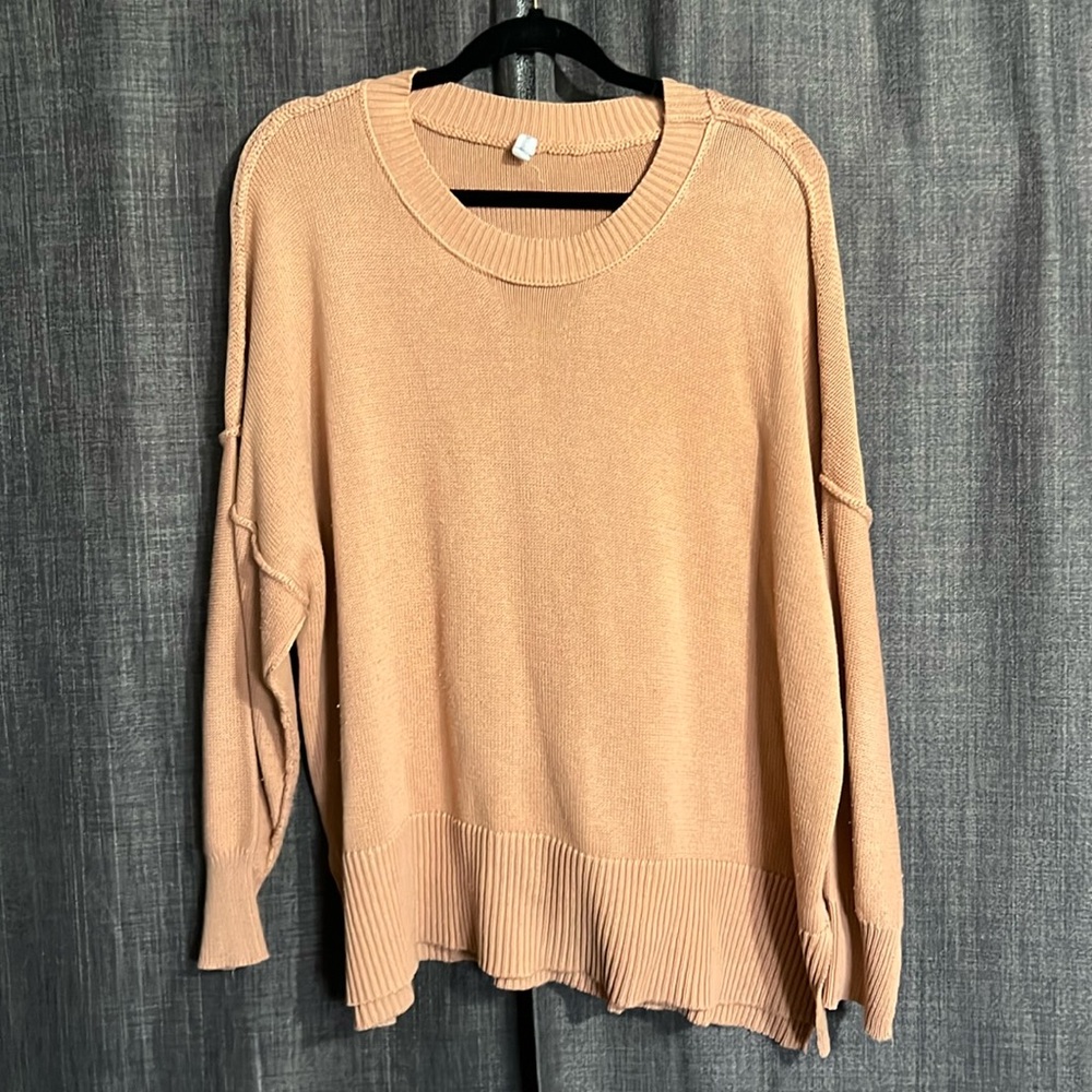Wishlist peach knit oversized sweater size M/L
